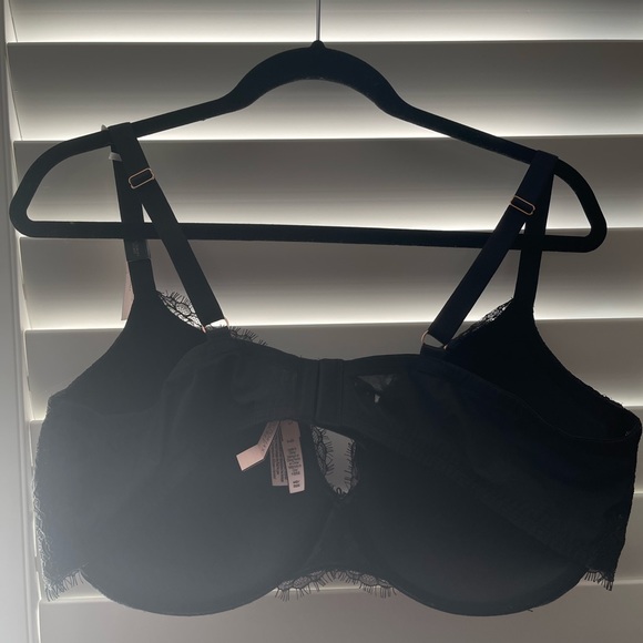 Victoria’s Secret Lightly-Lined Full Coverage Lace Bra, Colour: Black, Size: 44D - Picture 4 of 4